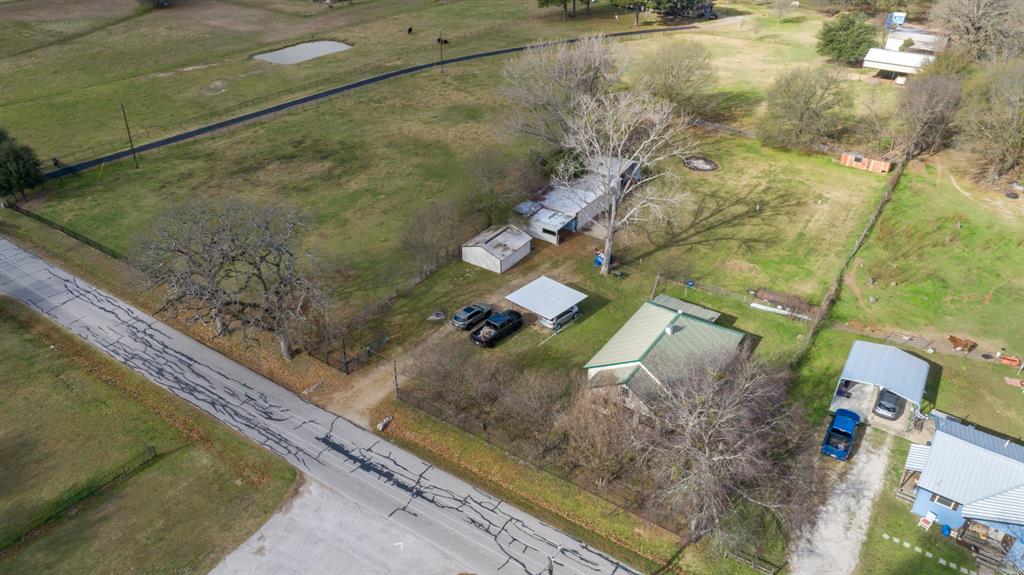 120 Davis Road Property Photo 35