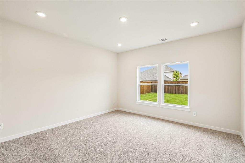 712 Vineyard Way Property Photo 14