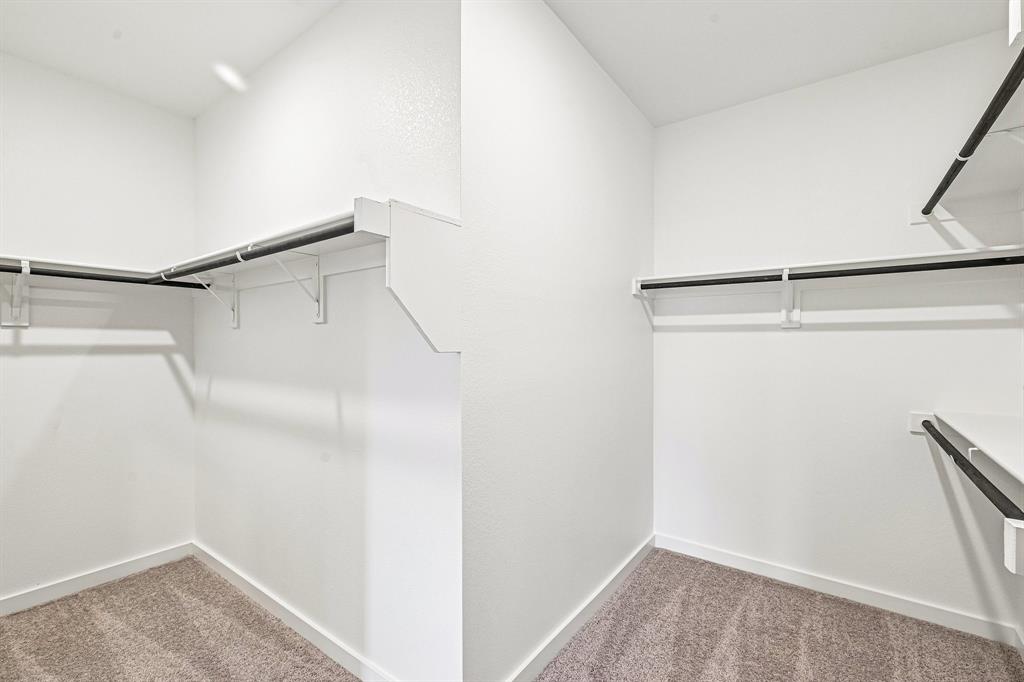 712 Vineyard Way Property Photo 17