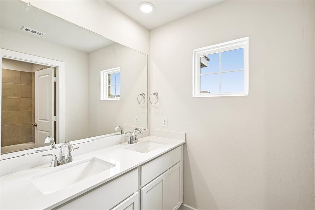 712 Vineyard Way Property Photo 23
