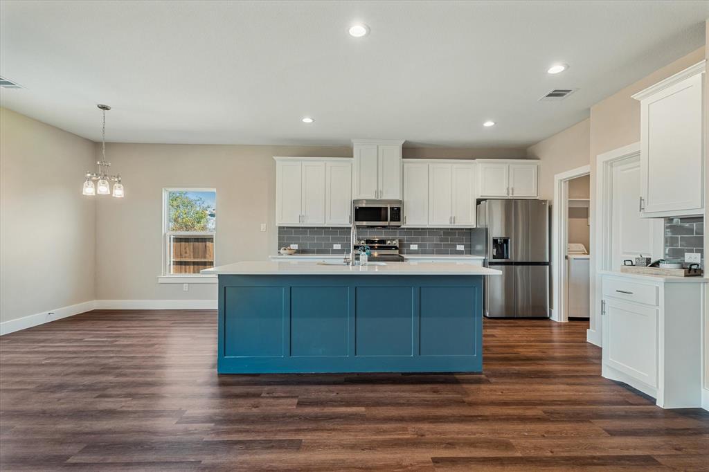 430 Cirrus Circle Property Photo 6