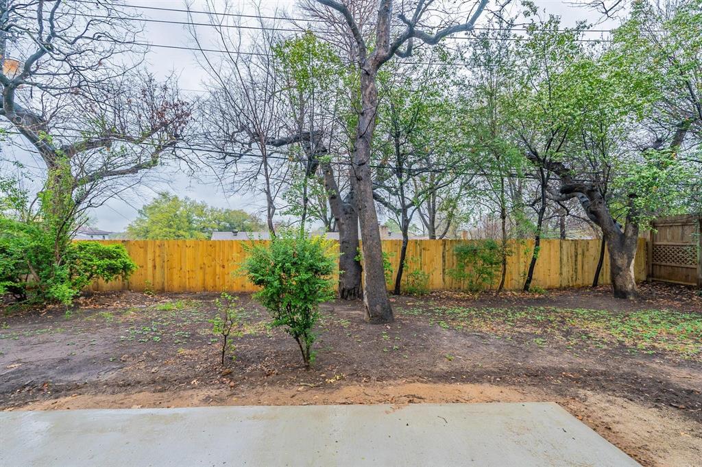 2105 Castle Oaks Drive Property Photo 29