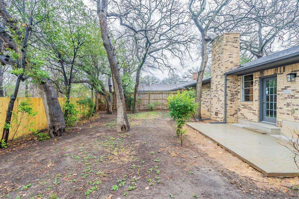 2105 Castle Oaks Drive Property Photo 31