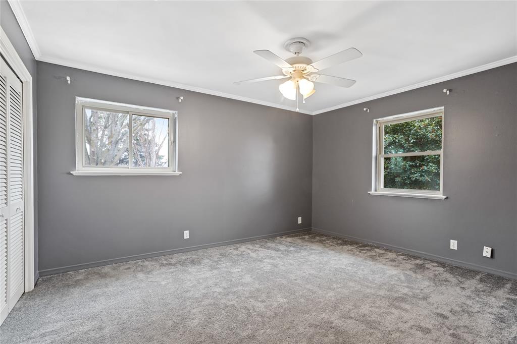 1401 Greenbrier Drive Property Photo 20