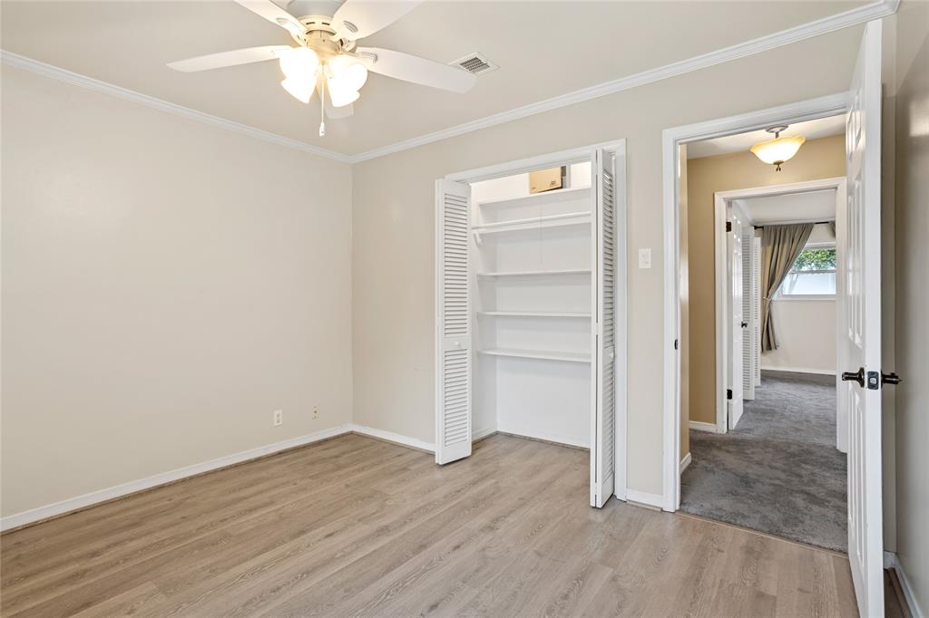 1401 Greenbrier Drive Property Photo 23