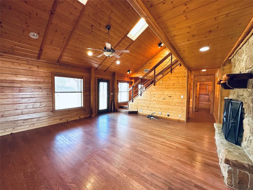 349 Lake Point Property Photo 19