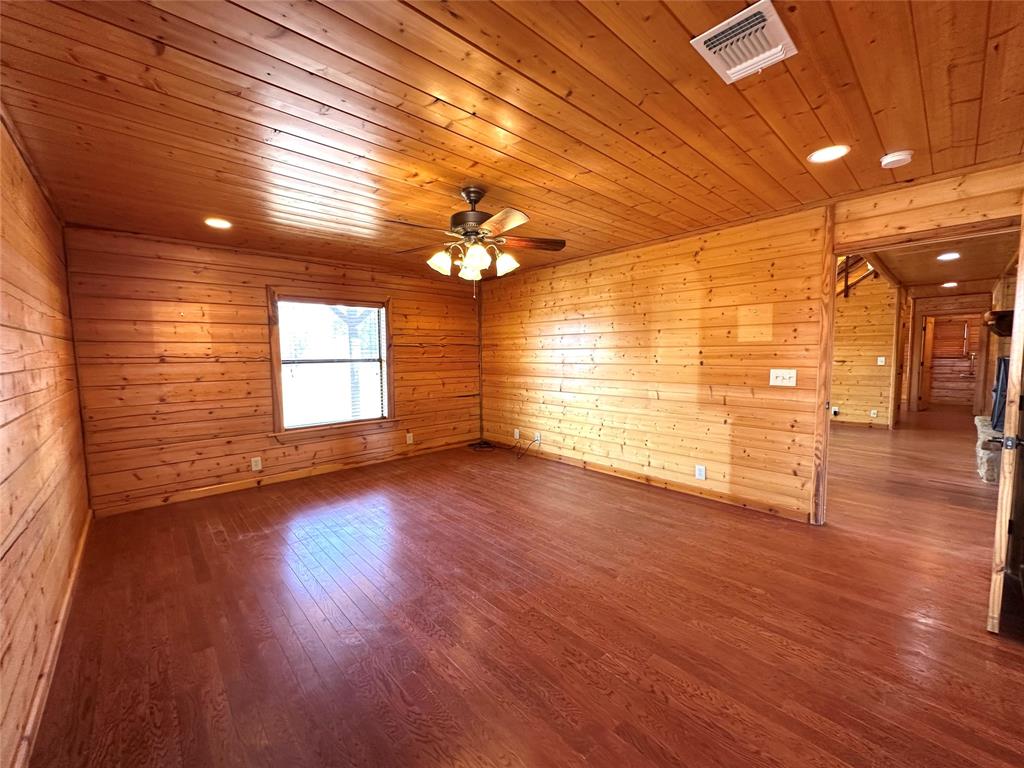 349 Lake Point Property Photo 28