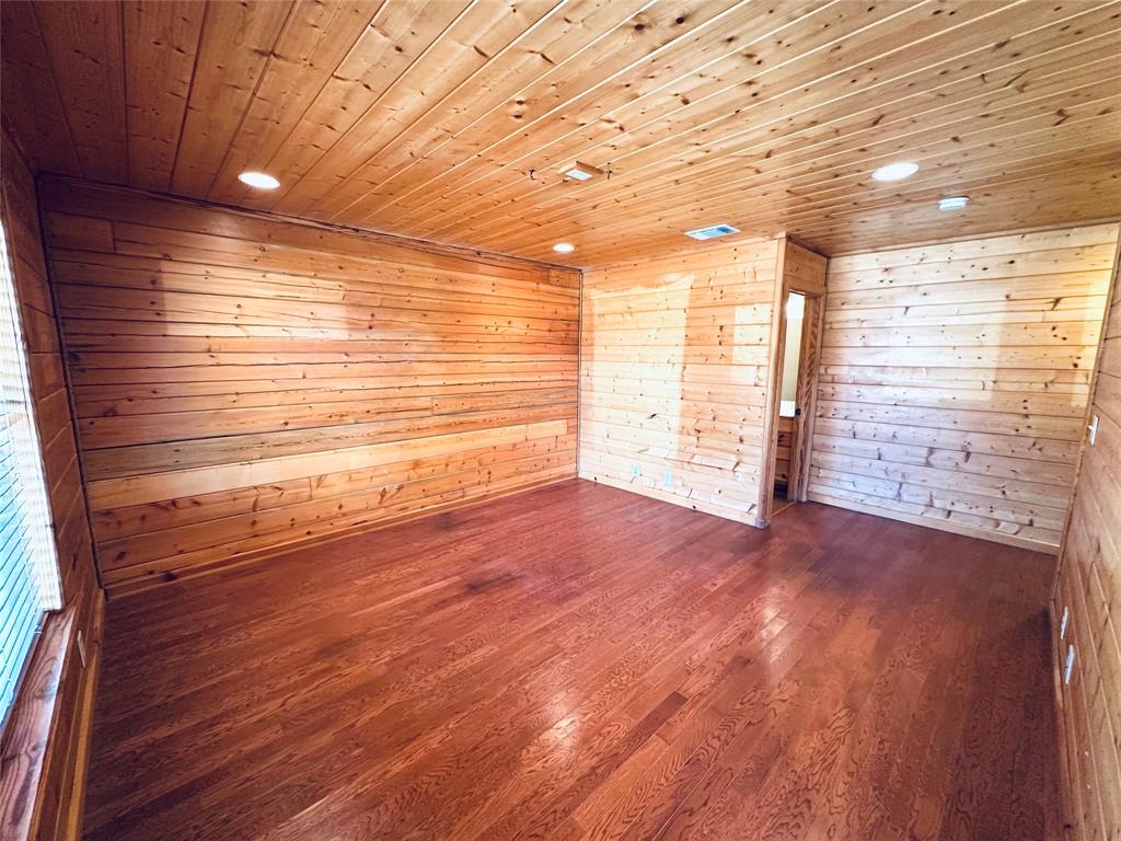 349 Lake Point Property Photo 29