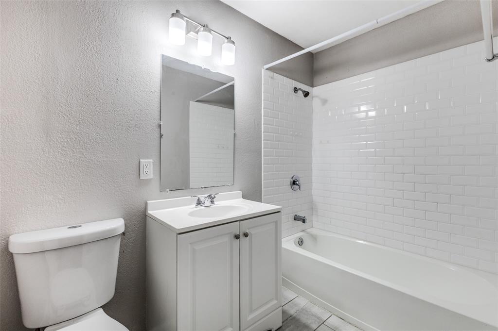 315 N Merrill Avenue Property Photo 29