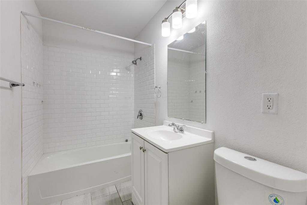 315 N Merrill Avenue Property Photo 31