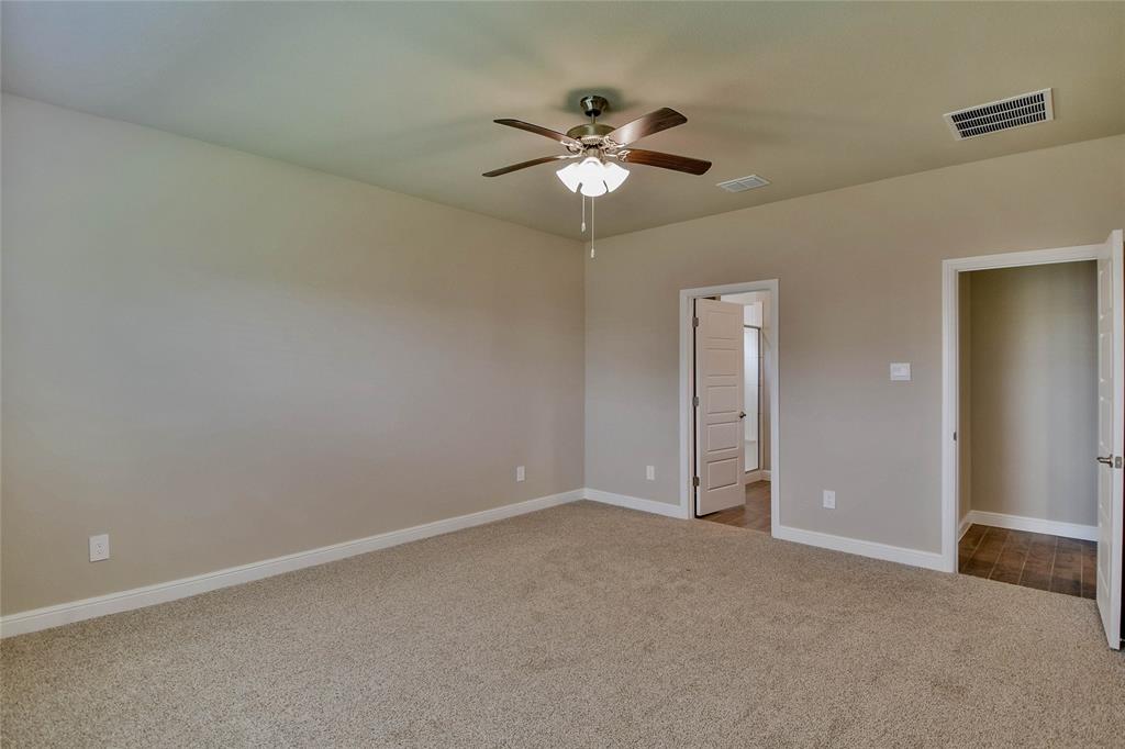 676 Capstone Circle Property Photo 5