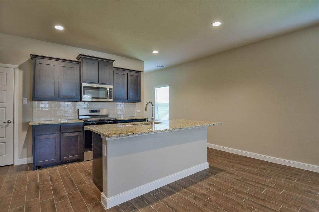 676 Capstone Circle Property Photo 9