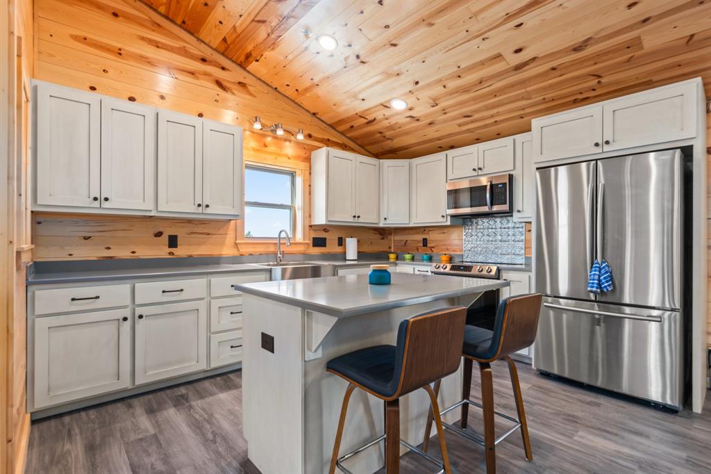 1141 Pitchfork Ranch Road Property Photo 7
