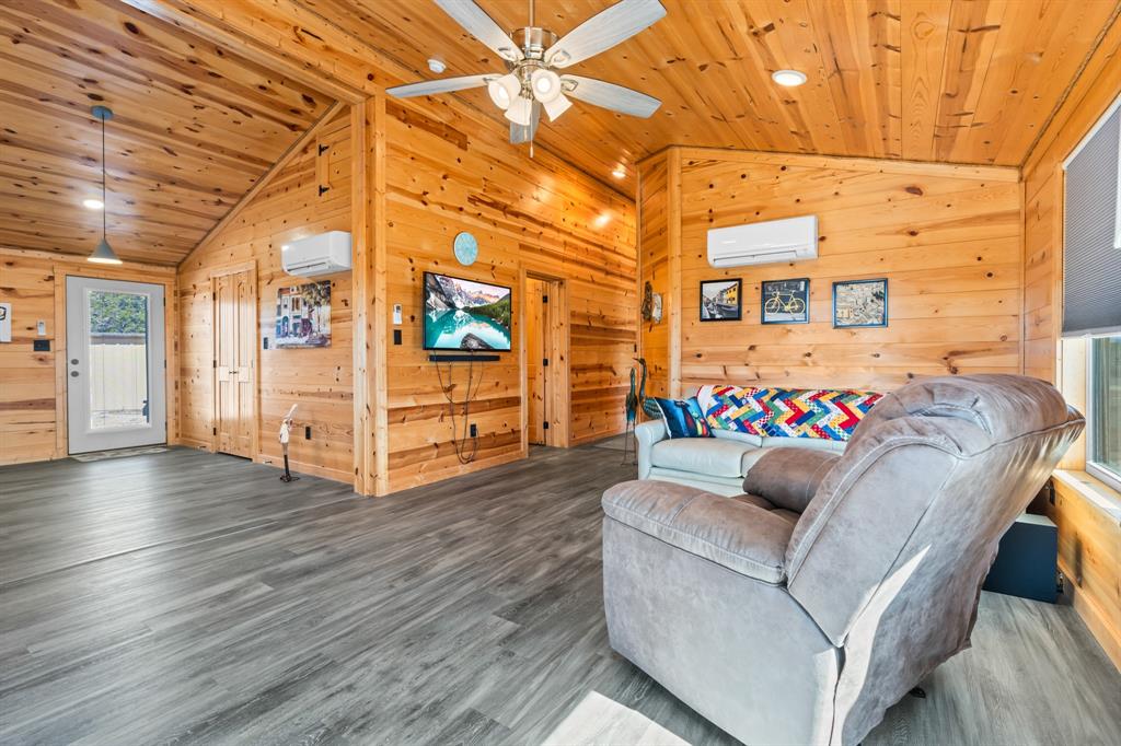 1141 Pitchfork Ranch Road Property Photo 12