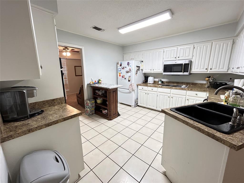 120 Cedar Springs Boulevard Property Photo 3