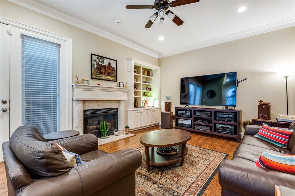 4007 Bowser Avenue D Property Photo 11