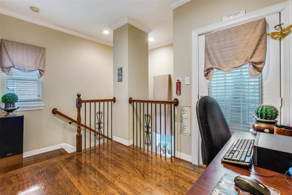 4007 Bowser Avenue D Property Photo 16