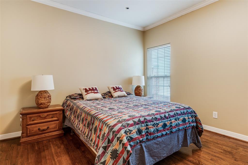 4007 Bowser Avenue D Property Photo 21