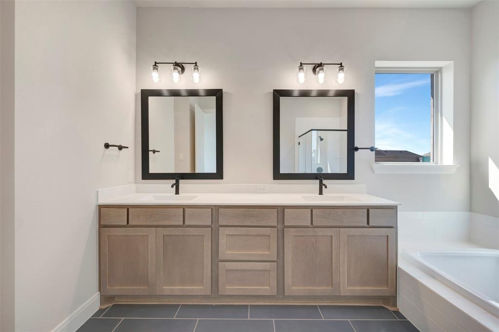 3575 Redbud Fower Trail Property Photo 32