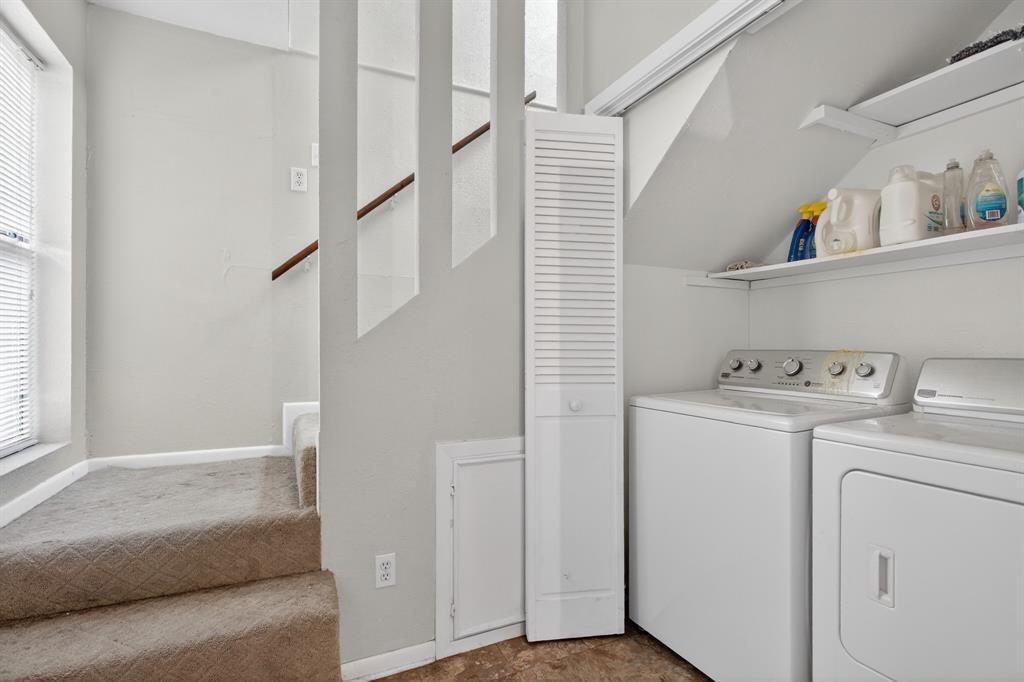 1111 N Austin Street Property Photo 14