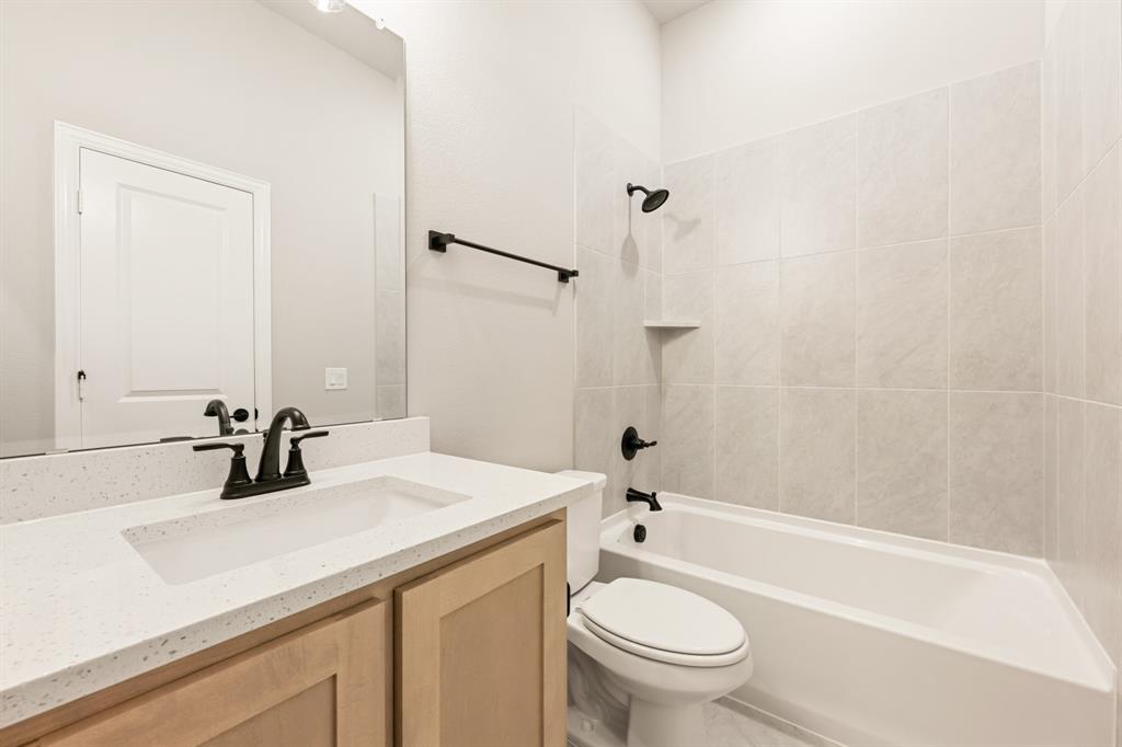 2112 Redding Drive Property Photo 8