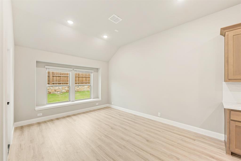 2112 Redding Drive Property Photo 20