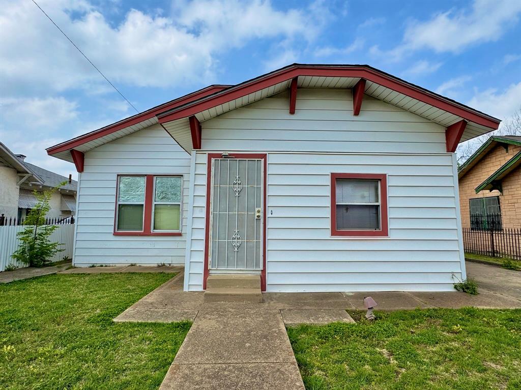 619 Delaware Street Property Photo 1
