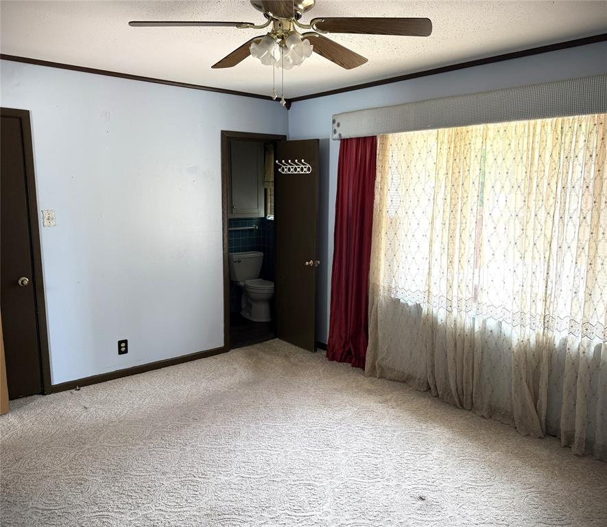 2015 E 5th Street Property Photo 11