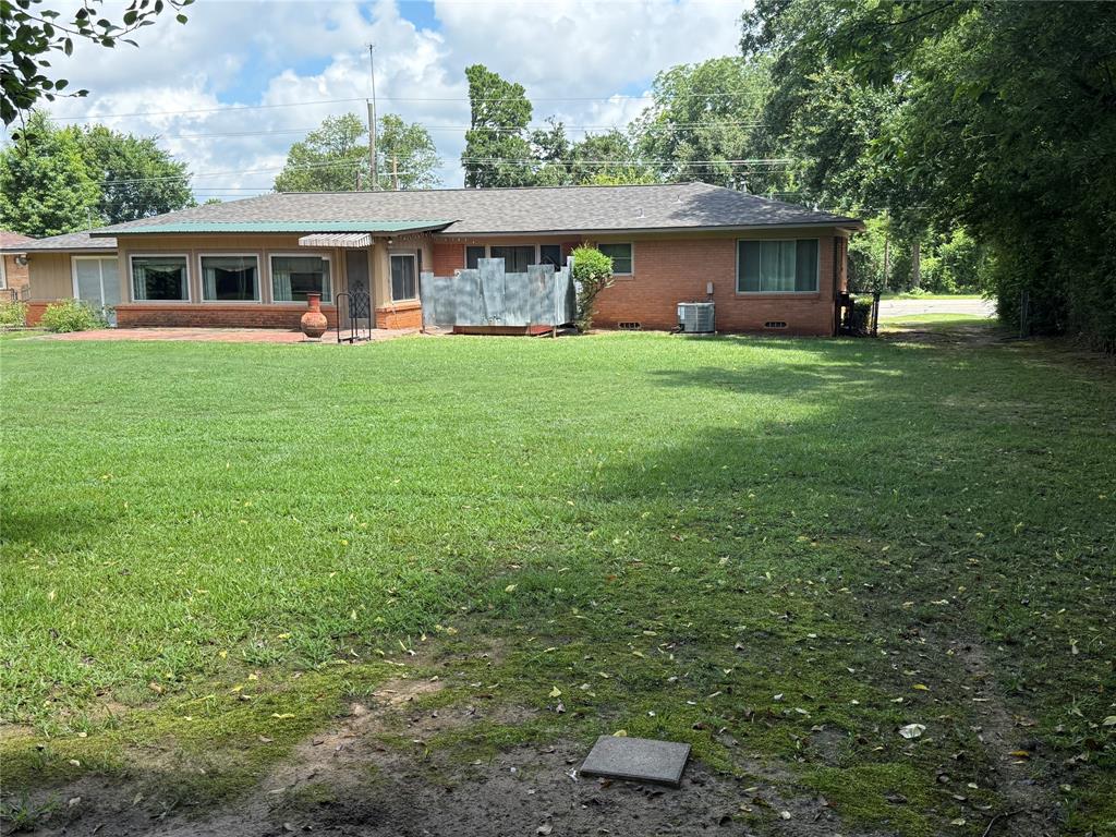 2015 E 5th Street Property Photo 26