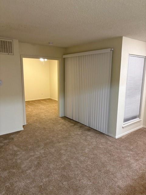 9813 Walnut Street 303 Property Photo 3
