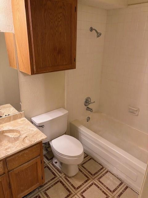 9813 Walnut Street 303 Property Photo 6