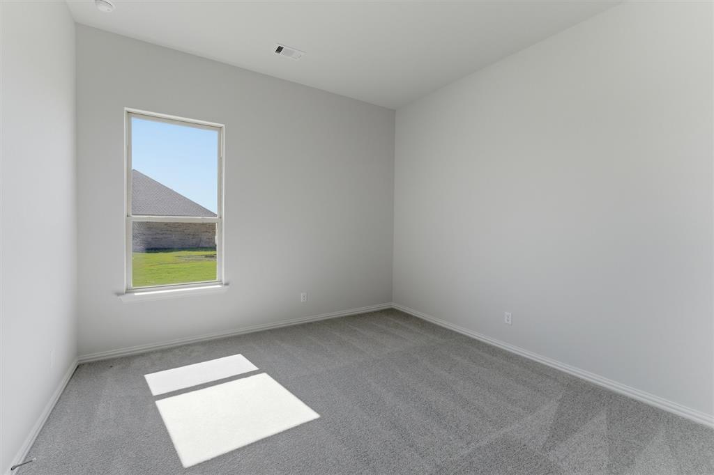 104 Snowy Owl Trail Property Photo 16