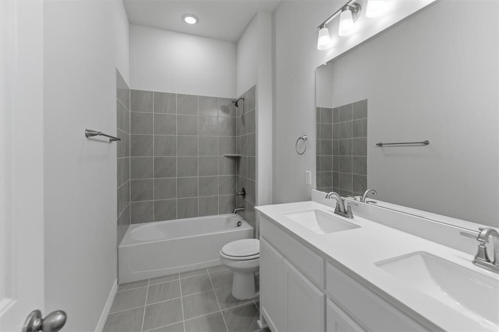 104 Snowy Owl Trail Property Photo 17