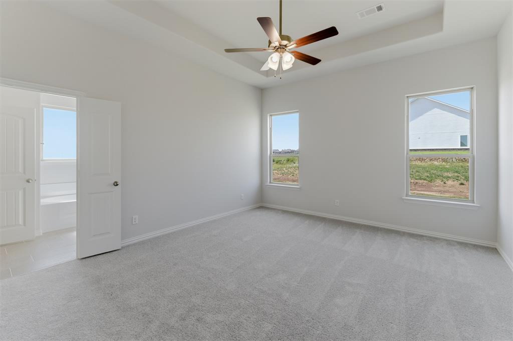 104 Snowy Owl Trail Property Photo 18