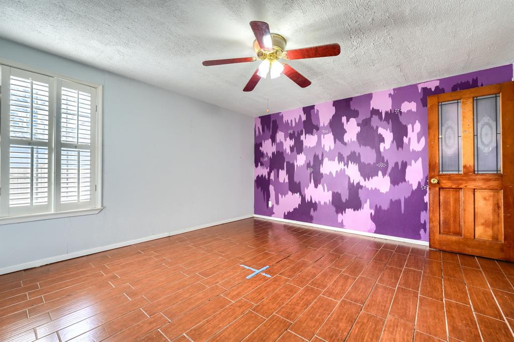 2112 Mangum Street Property Photo 15