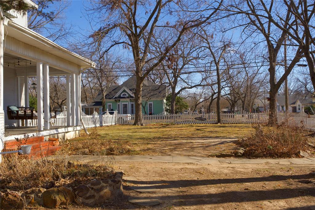213 Clements Property Photo 29