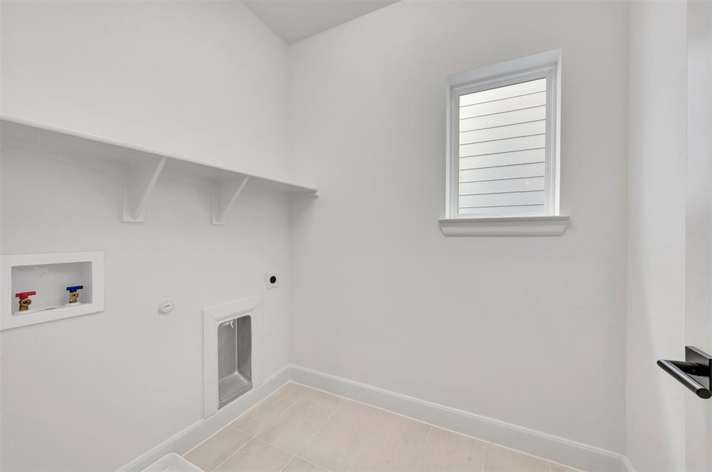 5852 Water Bridge Lane Property Photo 18