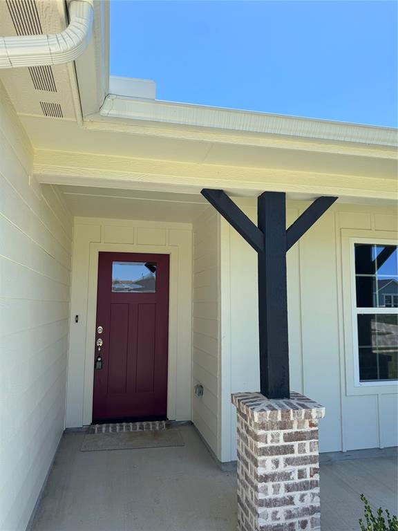 612 Finlee Way Property Photo 3