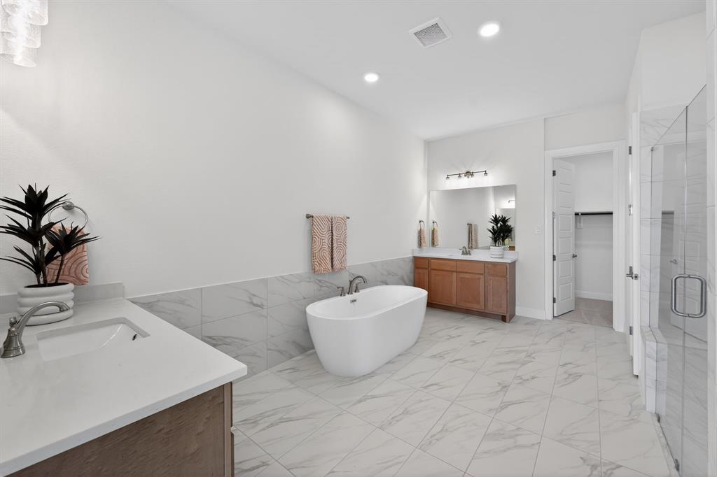 5504 Gaelic Drive Property Photo 14