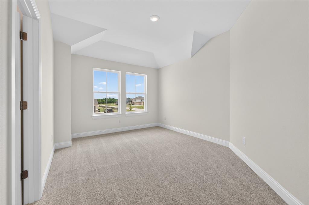 5504 Gaelic Drive Property Photo 22