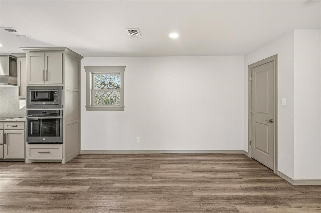 7 Nw Ann Road Property Photo 11