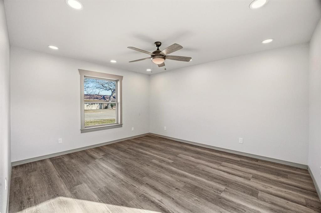 7 Nw Ann Road Property Photo 16