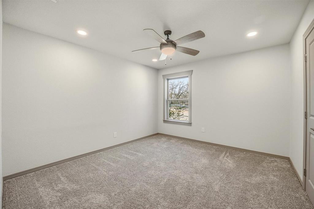 7 Nw Ann Road Property Photo 18