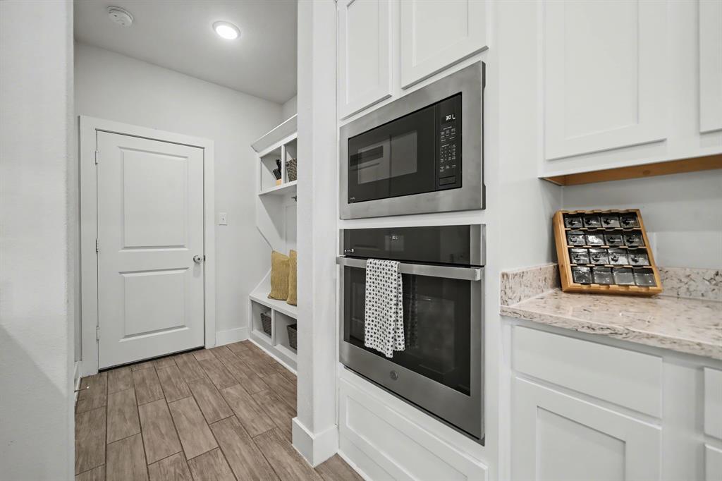 1276 Caprock Drive Property Photo 11