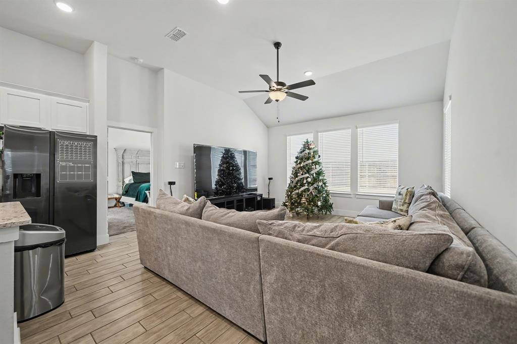 1276 Caprock Drive Property Photo 18