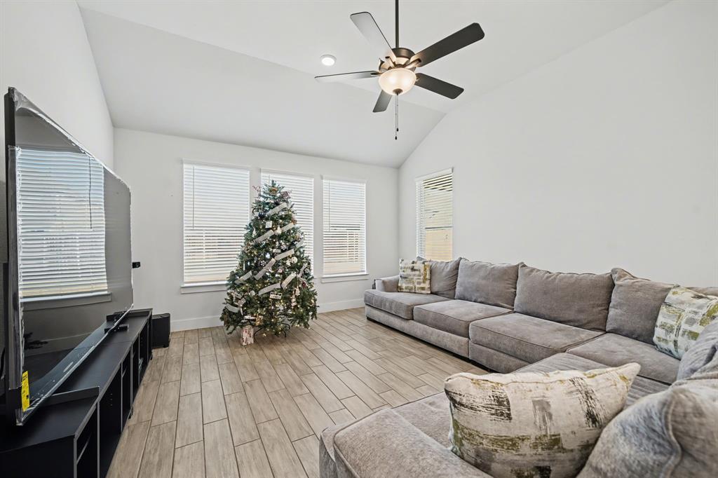 1276 Caprock Drive Property Photo 19