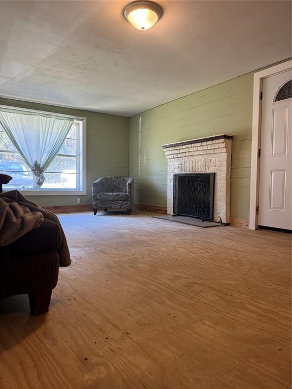 346 County Road 3520 Property Photo 4