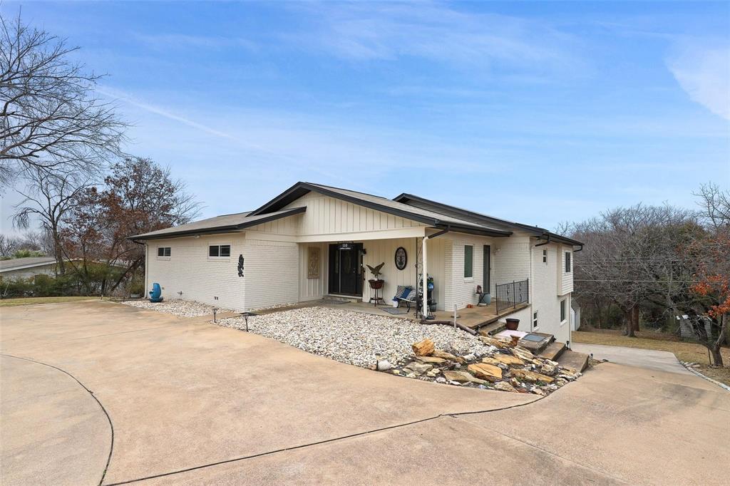 110 Vanshire Road Property Photo 4