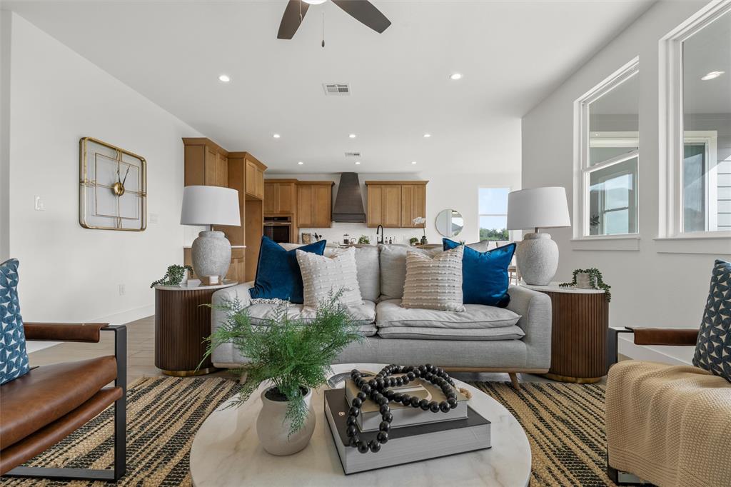 2012 Palafox Drive Property Photo 7