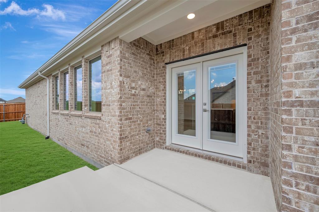 9809 Flourishing Way Property Photo 2